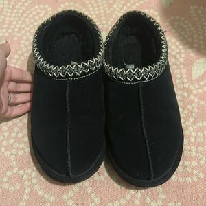 ugg tasman